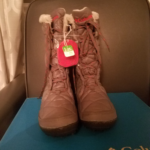 Columbia Powder Summit II mid - 9.5 - New in Box - Picture 3 of 3